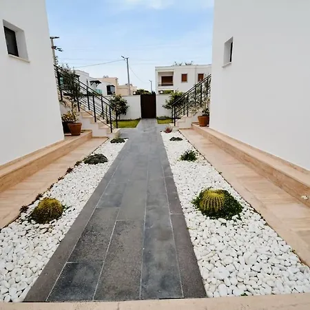 300m To 2 Bedroom Garden Floor Flat With Pool B1 - Yeni Dunya