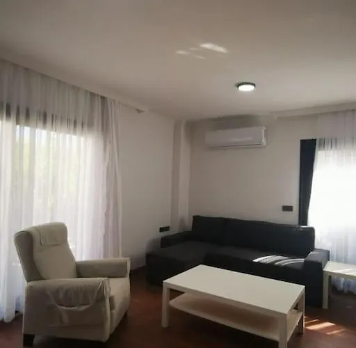 300m To 2 Bedroom Garden Floor Flat With Pool B1 - Yeni Dunya Appartement *