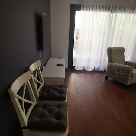 300m To 2 Bedroom Garden Floor Flat With Pool B1 - Yeni Dünya